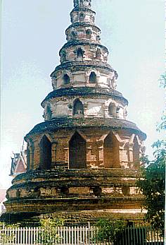 Chedi im Wat Phuak Hong in Chiang Mai, Thailand