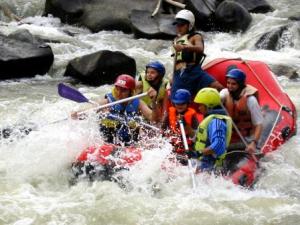 Whitewater rafting on the Mae Taeng River